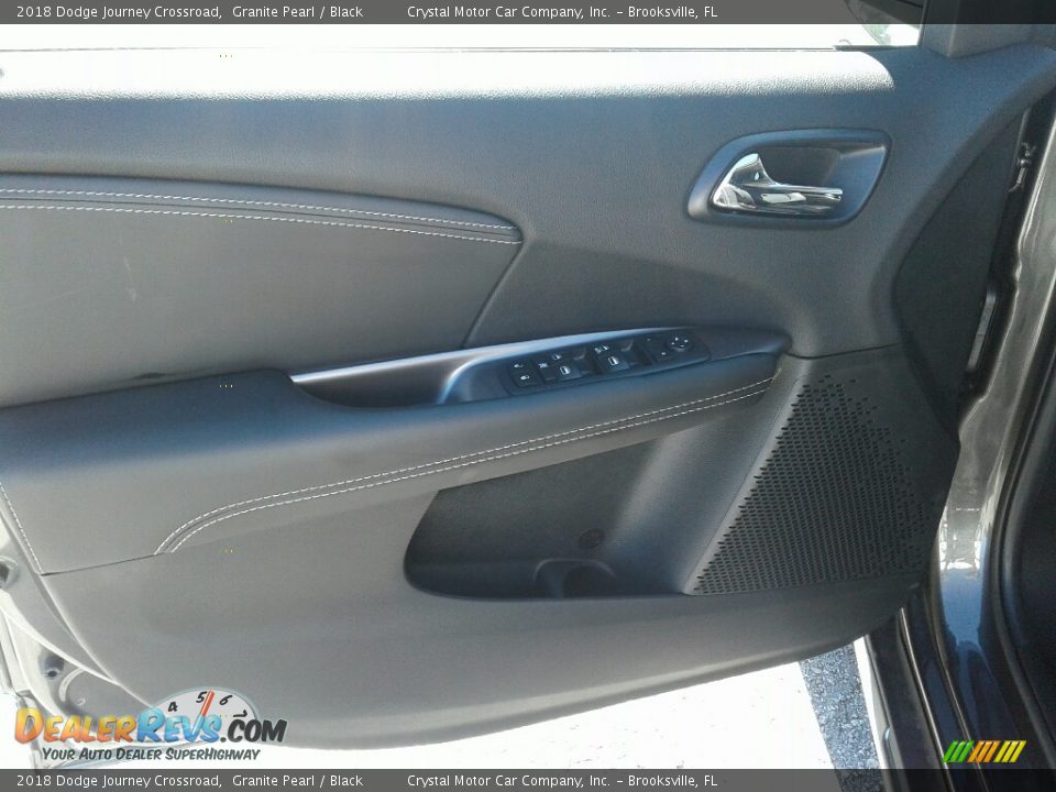 2018 Dodge Journey Crossroad Granite Pearl / Black Photo #17