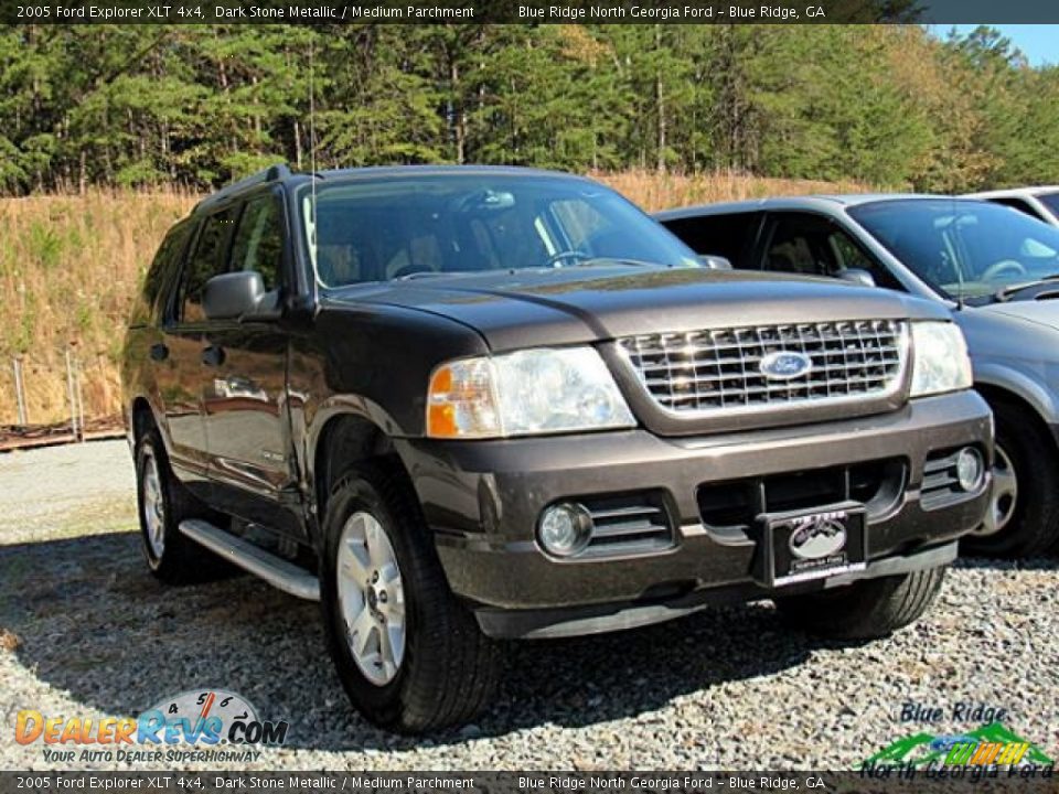 2005 Ford Explorer XLT 4x4 Dark Stone Metallic / Medium Parchment Photo #2