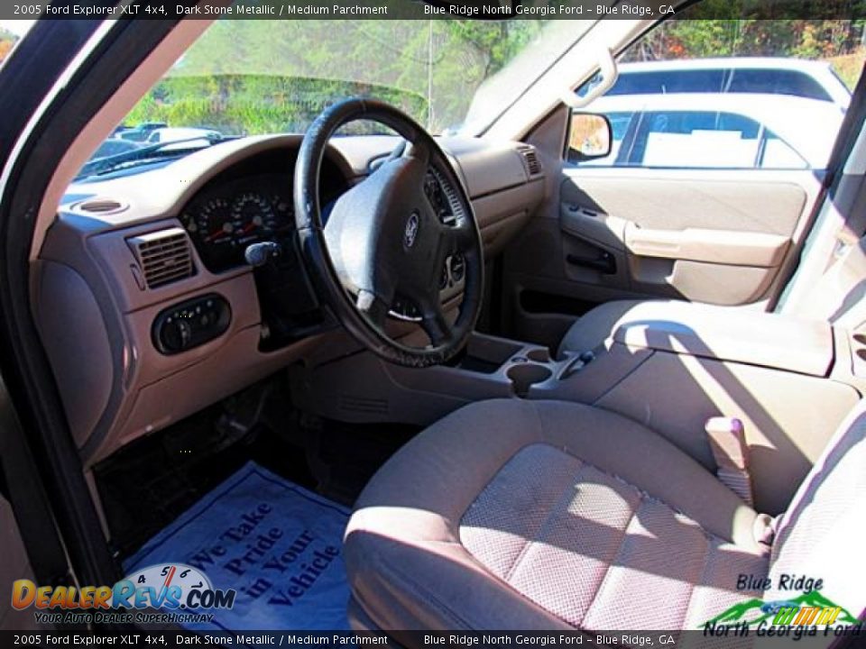 2005 Ford Explorer XLT 4x4 Dark Stone Metallic / Medium Parchment Photo #5