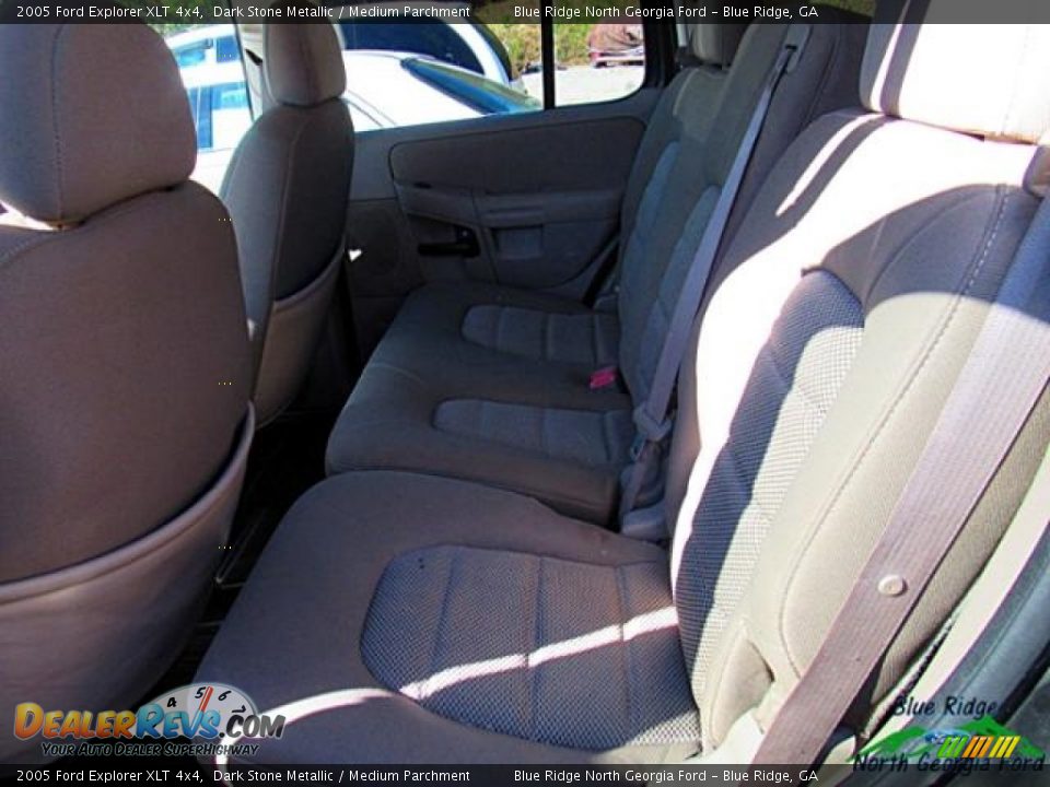 2005 Ford Explorer XLT 4x4 Dark Stone Metallic / Medium Parchment Photo #7