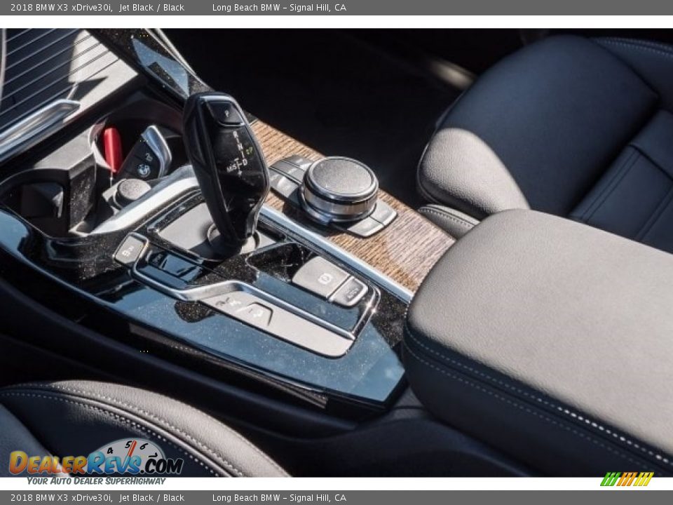 2018 BMW X3 xDrive30i Shifter Photo #7