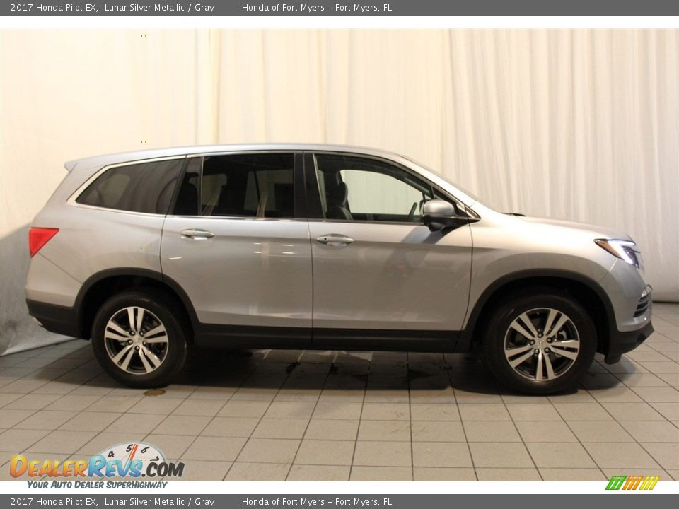 2017 Honda Pilot EX Lunar Silver Metallic / Gray Photo #2