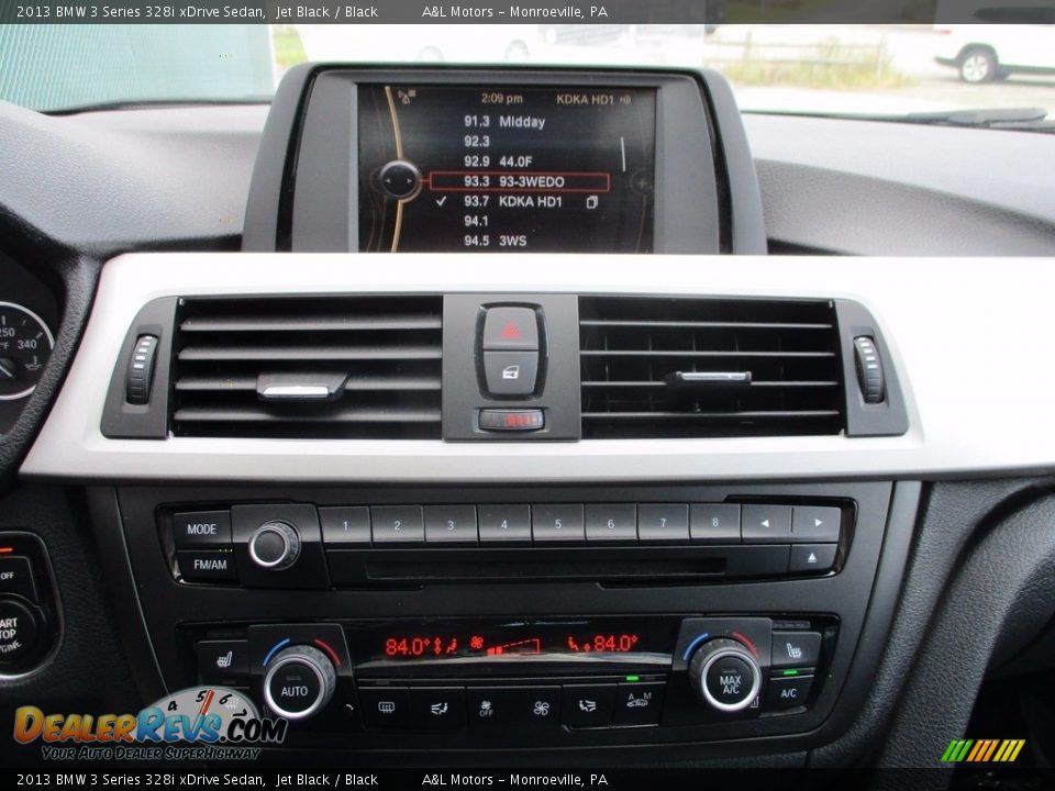 2013 BMW 3 Series 328i xDrive Sedan Jet Black / Black Photo #15