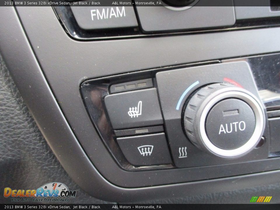 2013 BMW 3 Series 328i xDrive Sedan Jet Black / Black Photo #19
