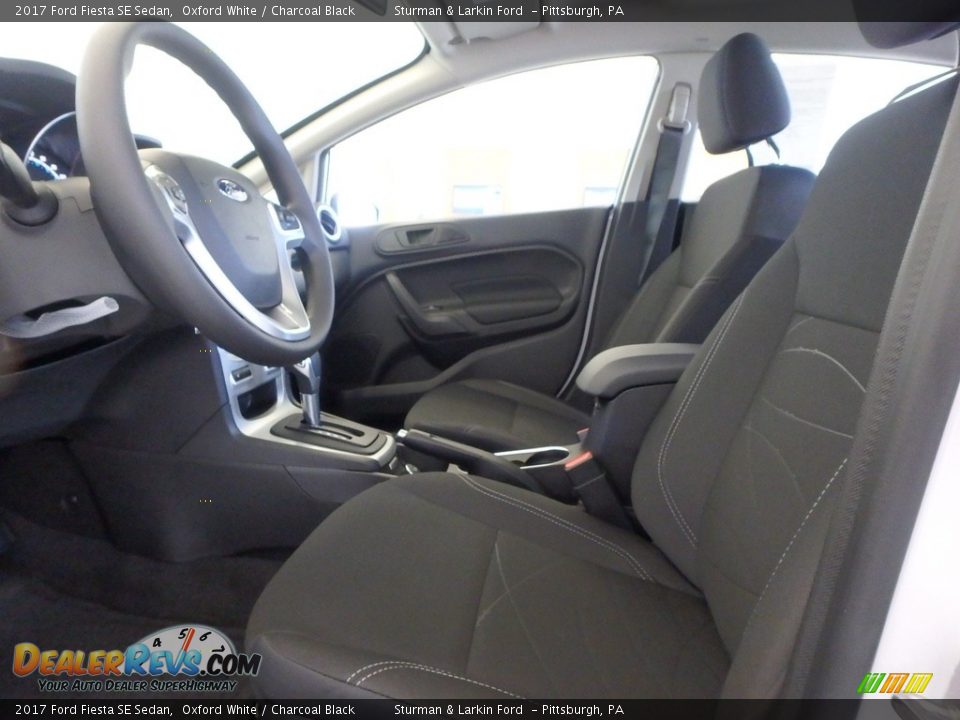 2017 Ford Fiesta SE Sedan Oxford White / Charcoal Black Photo #6