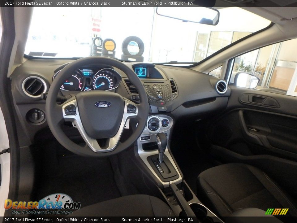 2017 Ford Fiesta SE Sedan Oxford White / Charcoal Black Photo #8