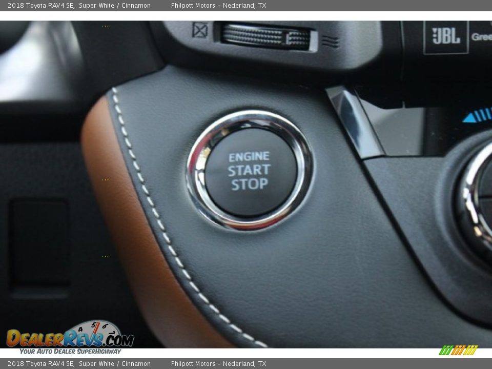 Controls of 2018 Toyota RAV4 SE Photo #13