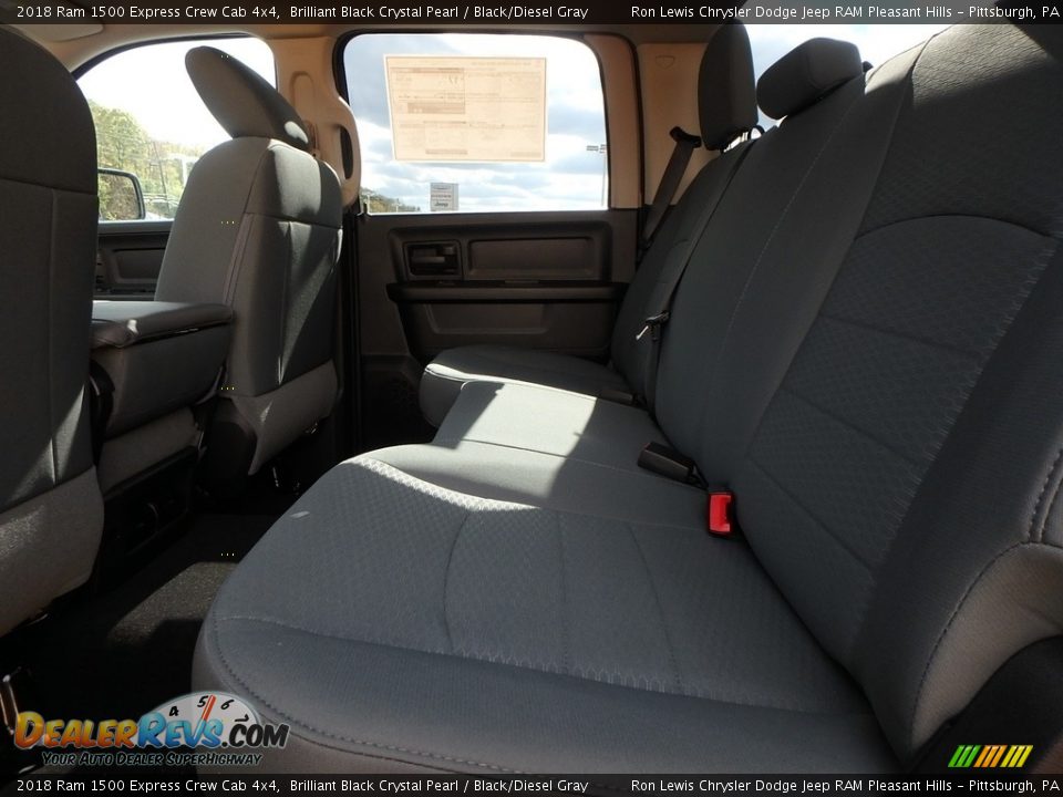 2018 Ram 1500 Express Crew Cab 4x4 Brilliant Black Crystal Pearl / Black/Diesel Gray Photo #11