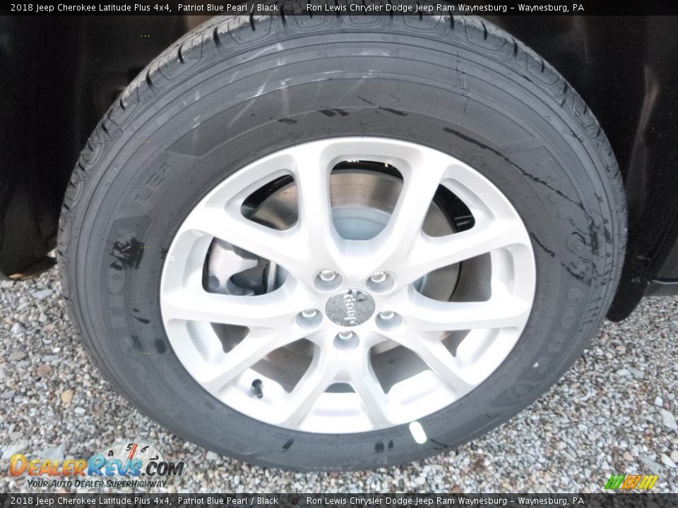 2018 Jeep Cherokee Latitude Plus 4x4 Patriot Blue Pearl / Black Photo #9