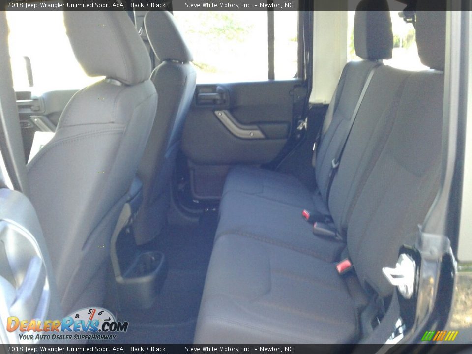 2018 Jeep Wrangler Unlimited Sport 4x4 Black / Black Photo #10