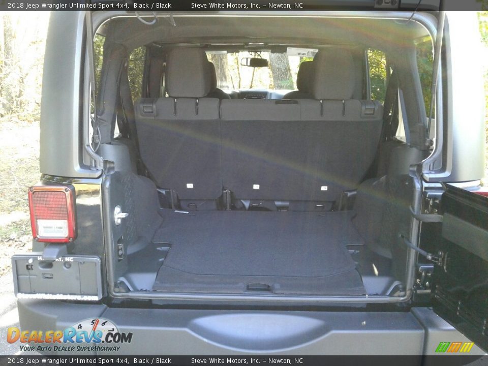 2018 Jeep Wrangler Unlimited Sport 4x4 Black / Black Photo #11