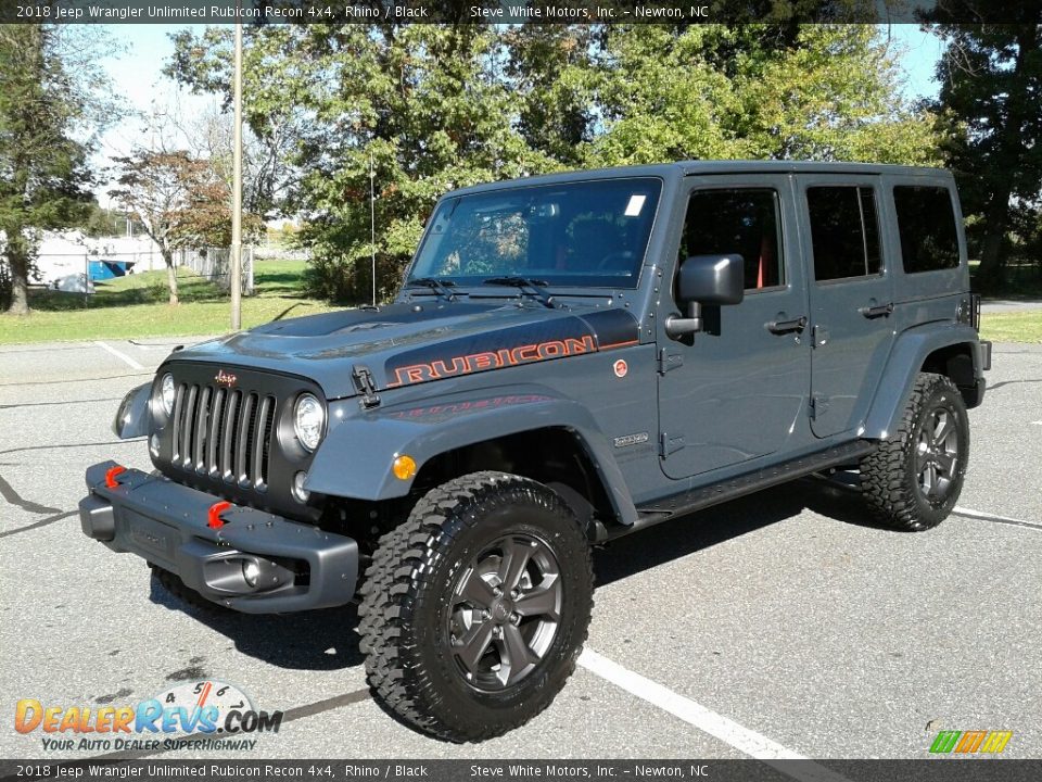 Front 3/4 View of 2018 Jeep Wrangler Unlimited Rubicon Recon 4x4 Photo #2