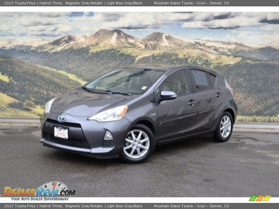 2013 Toyota Prius c Hybrid Three Magnetic Gray Metallic / Light Blue Gray/Black Photo #5
