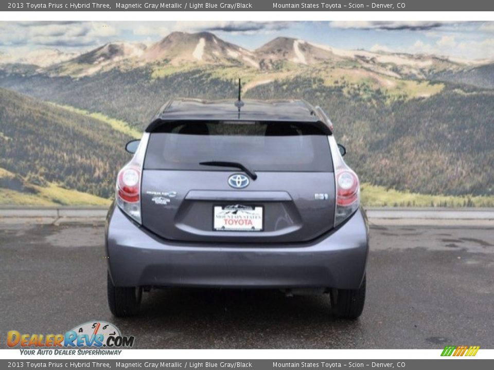 2013 Toyota Prius c Hybrid Three Magnetic Gray Metallic / Light Blue Gray/Black Photo #9
