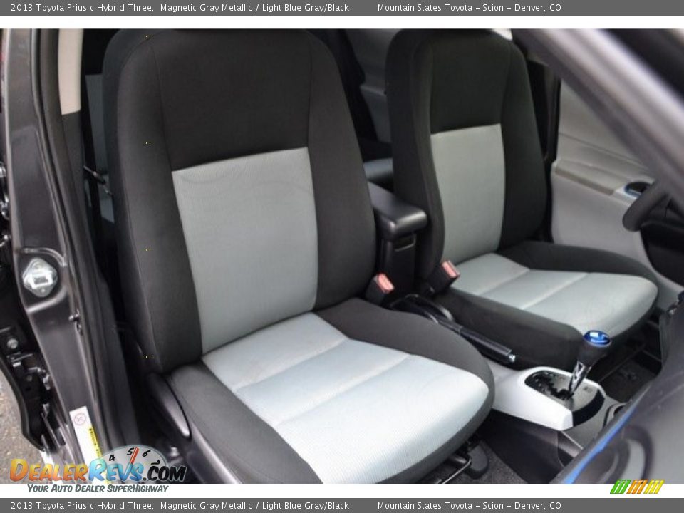 2013 Toyota Prius c Hybrid Three Magnetic Gray Metallic / Light Blue Gray/Black Photo #18
