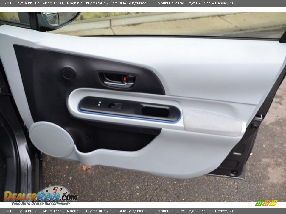 2013 Toyota Prius c Hybrid Three Magnetic Gray Metallic / Light Blue Gray/Black Photo #25