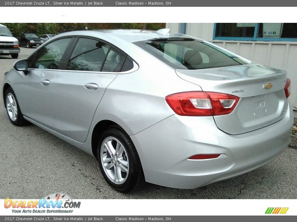 2017 Chevrolet Cruze LT Silver Ice Metallic / Jet Black Photo #6