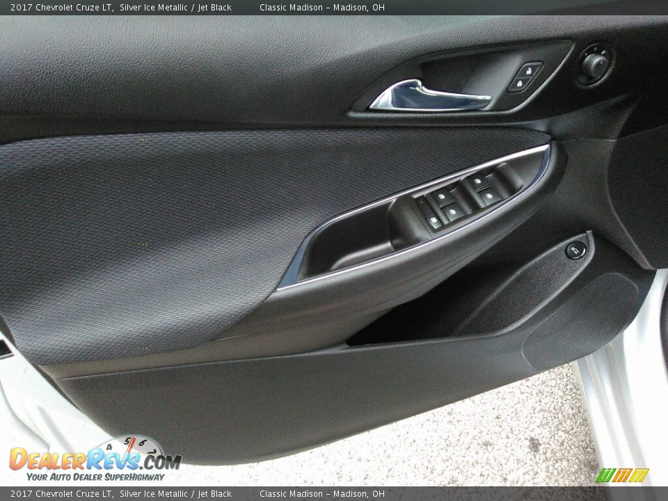 2017 Chevrolet Cruze LT Silver Ice Metallic / Jet Black Photo #7
