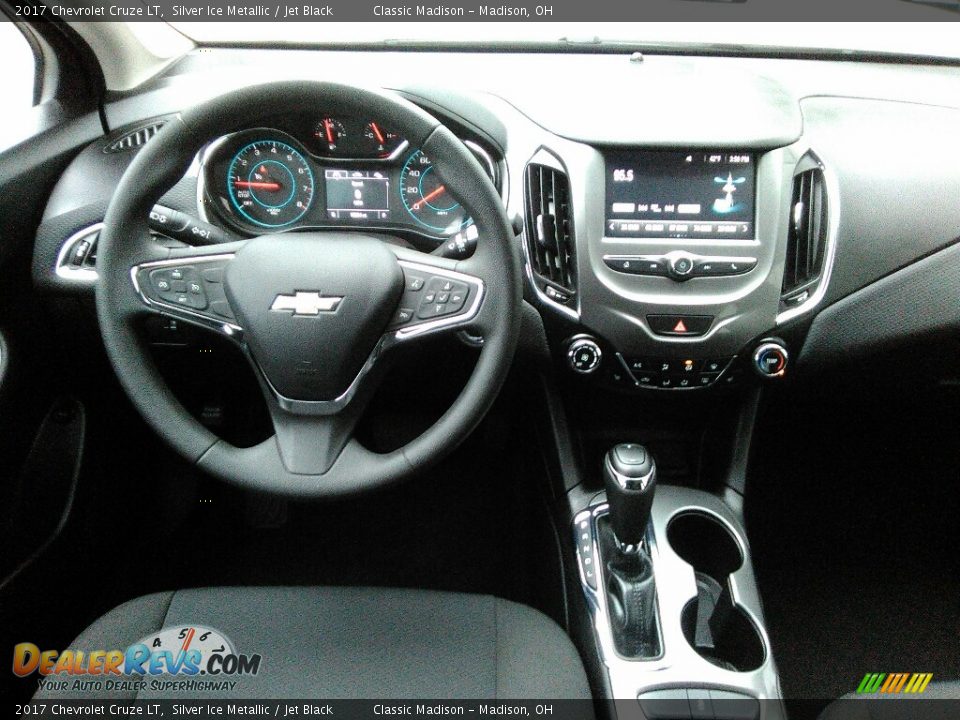 2017 Chevrolet Cruze LT Silver Ice Metallic / Jet Black Photo #9