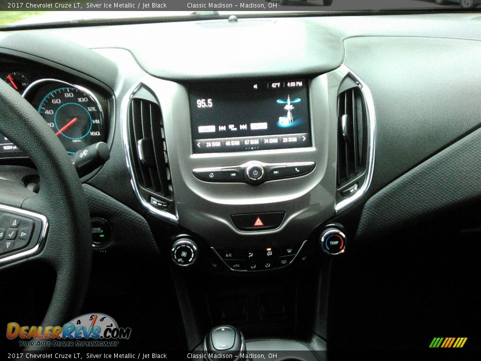 2017 Chevrolet Cruze LT Silver Ice Metallic / Jet Black Photo #10