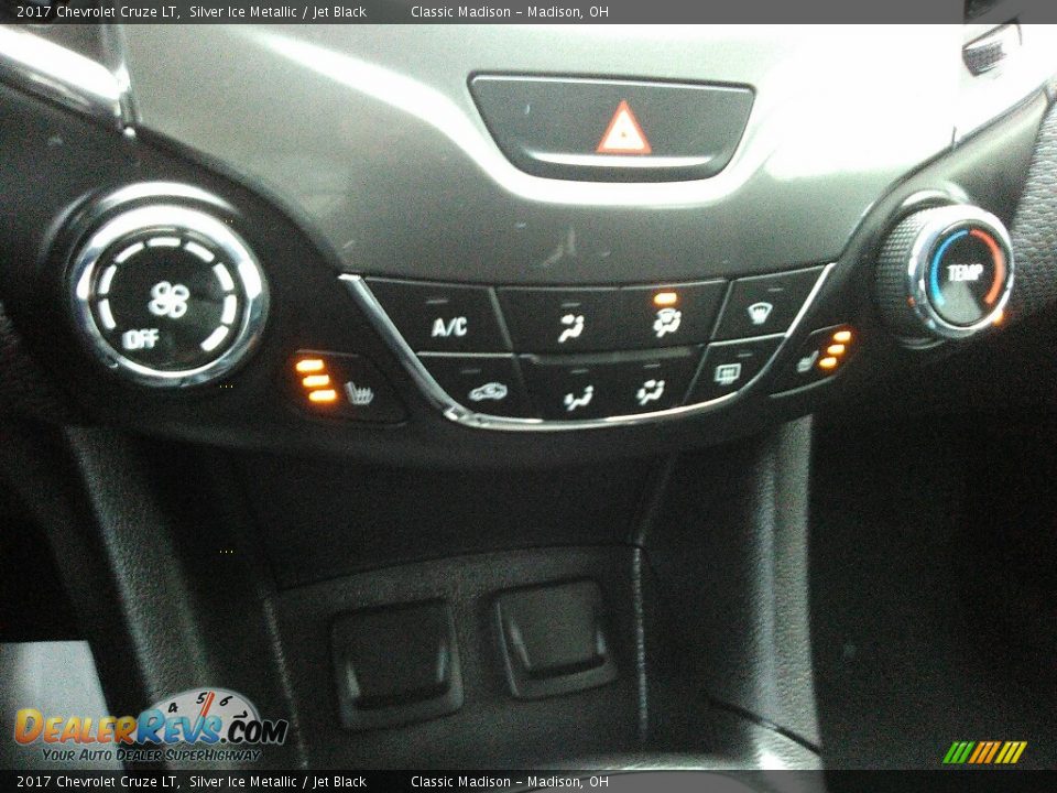 2017 Chevrolet Cruze LT Silver Ice Metallic / Jet Black Photo #13