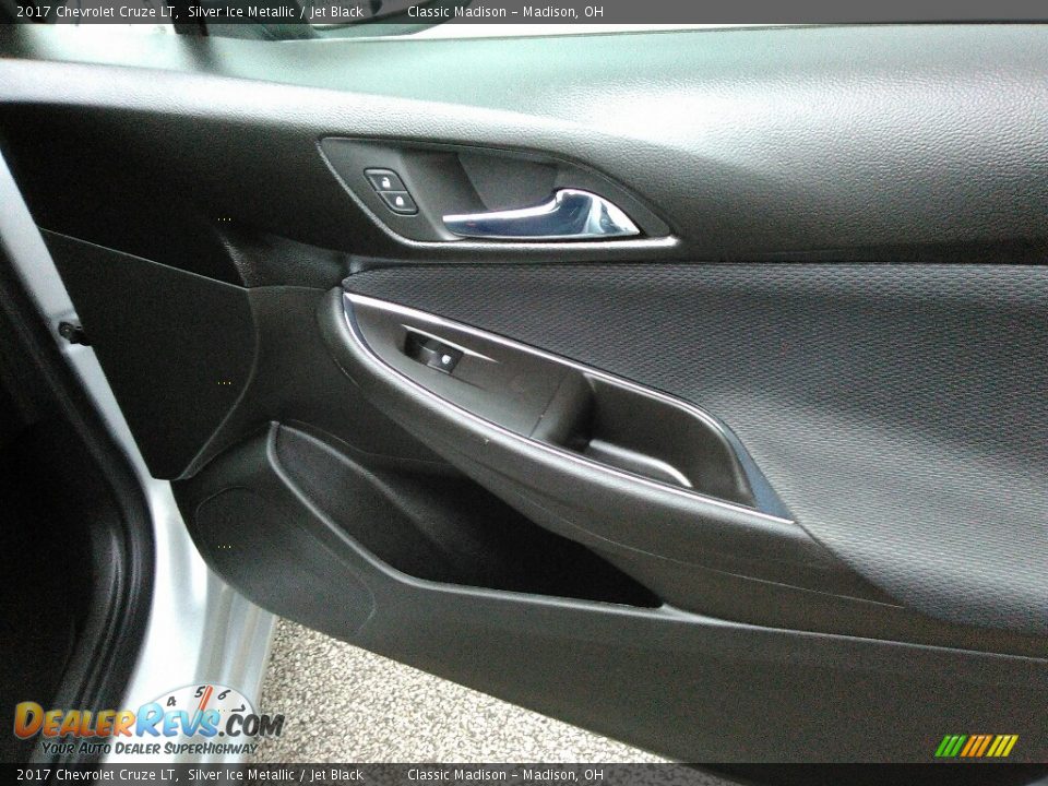 2017 Chevrolet Cruze LT Silver Ice Metallic / Jet Black Photo #17