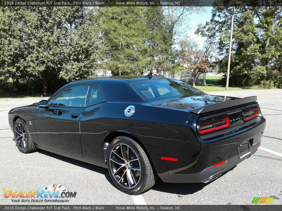 2018 Dodge Challenger R/T Scat Pack Pitch Black / Black Photo #8