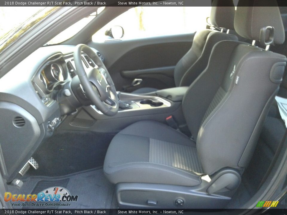 2018 Dodge Challenger R/T Scat Pack Pitch Black / Black Photo #10