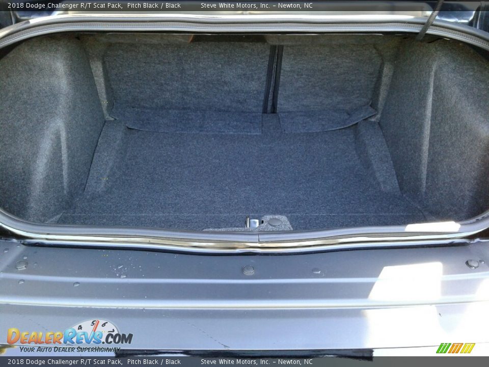 2018 Dodge Challenger R/T Scat Pack Pitch Black / Black Photo #12