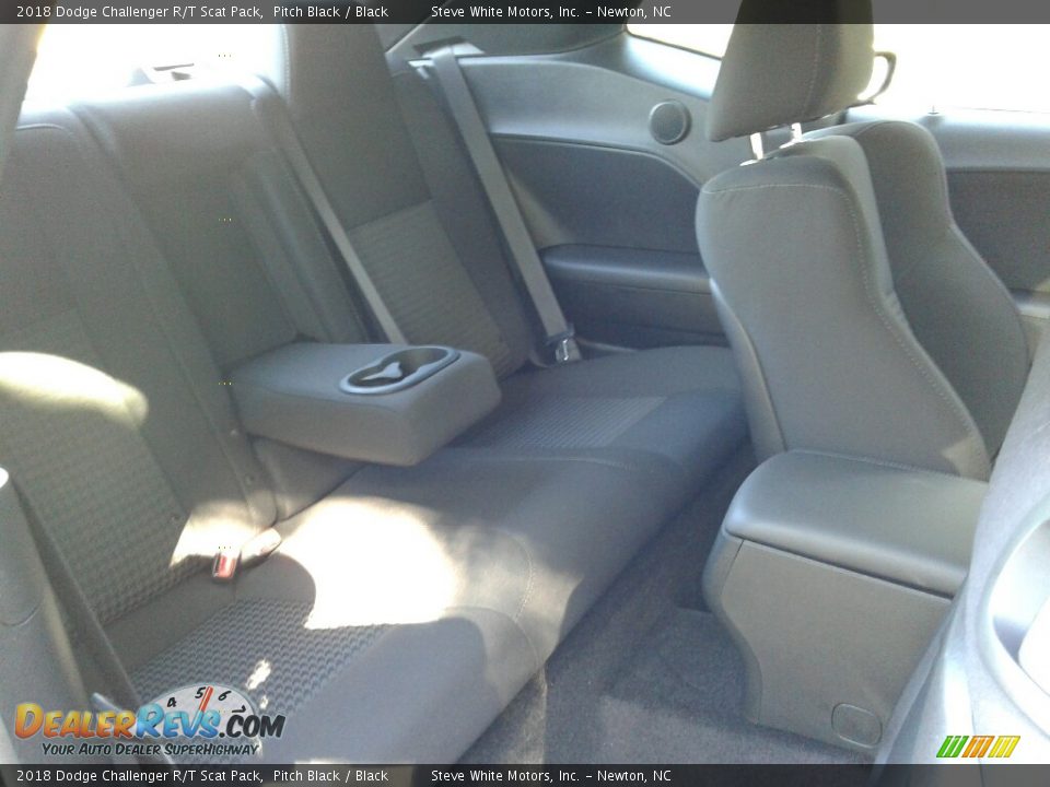 2018 Dodge Challenger R/T Scat Pack Pitch Black / Black Photo #13