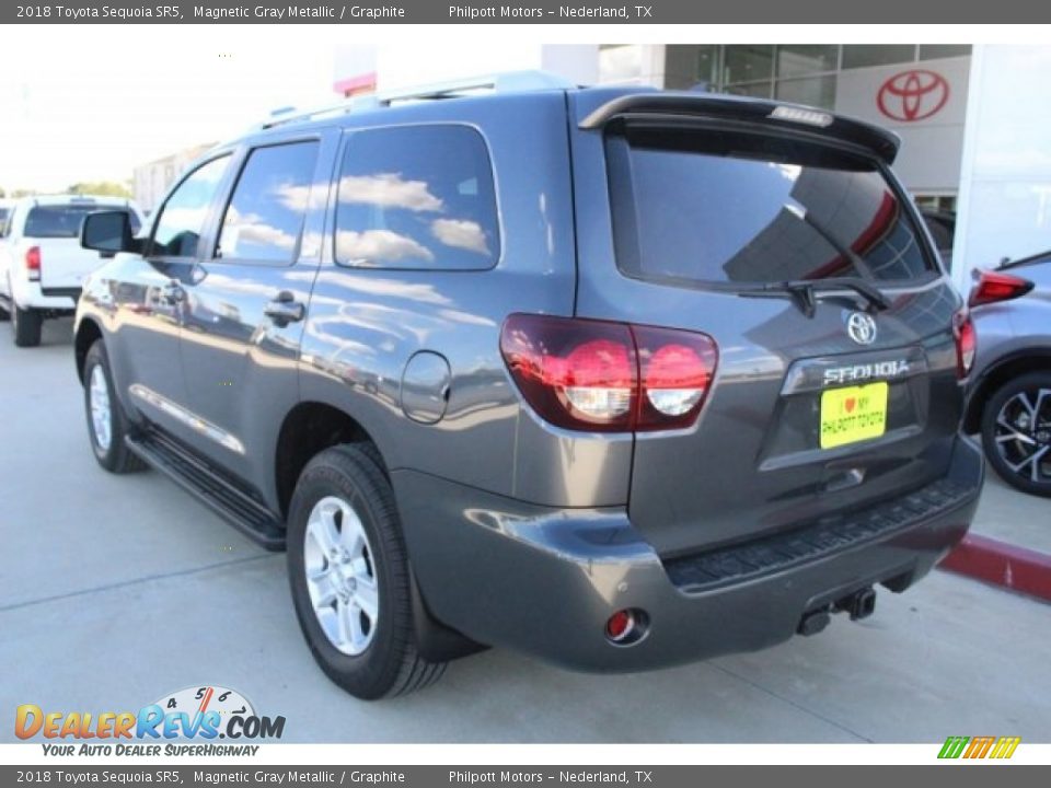 2018 Toyota Sequoia SR5 Magnetic Gray Metallic / Graphite Photo #5