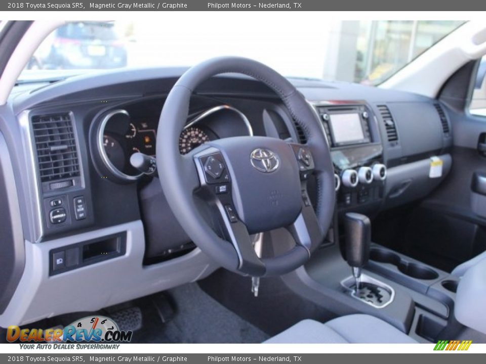 2018 Toyota Sequoia SR5 Magnetic Gray Metallic / Graphite Photo #10