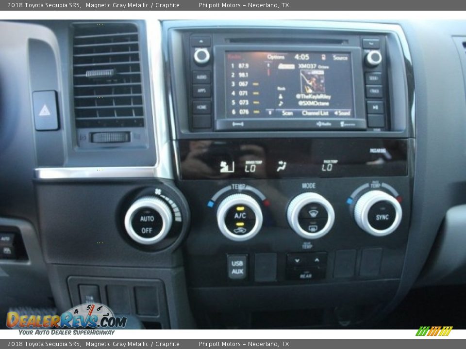 2018 Toyota Sequoia SR5 Magnetic Gray Metallic / Graphite Photo #14