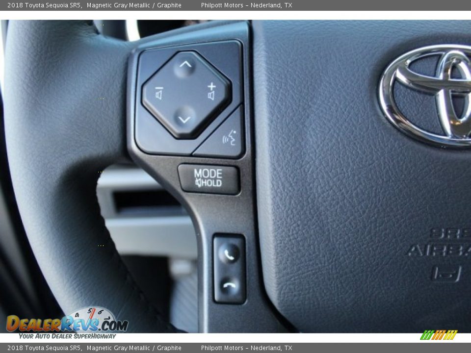 2018 Toyota Sequoia SR5 Magnetic Gray Metallic / Graphite Photo #16