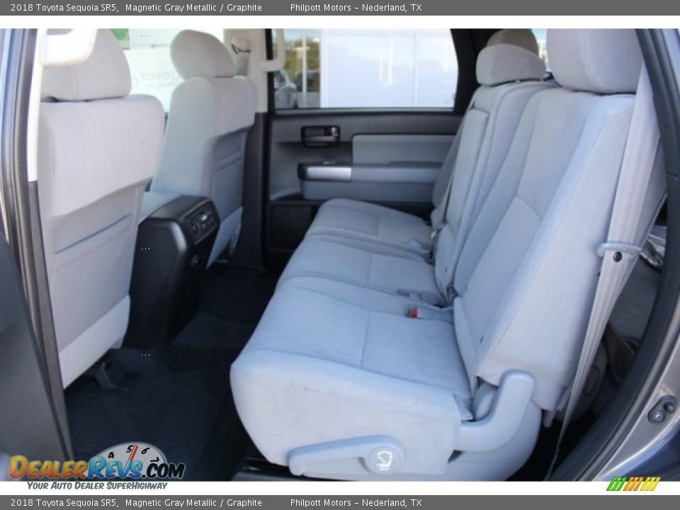 2018 Toyota Sequoia SR5 Magnetic Gray Metallic / Graphite Photo #21