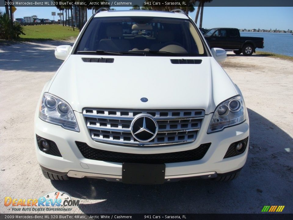 2009 Mercedes-Benz ML 320 BlueTec 4Matic Arctic White / Cashmere Photo #2