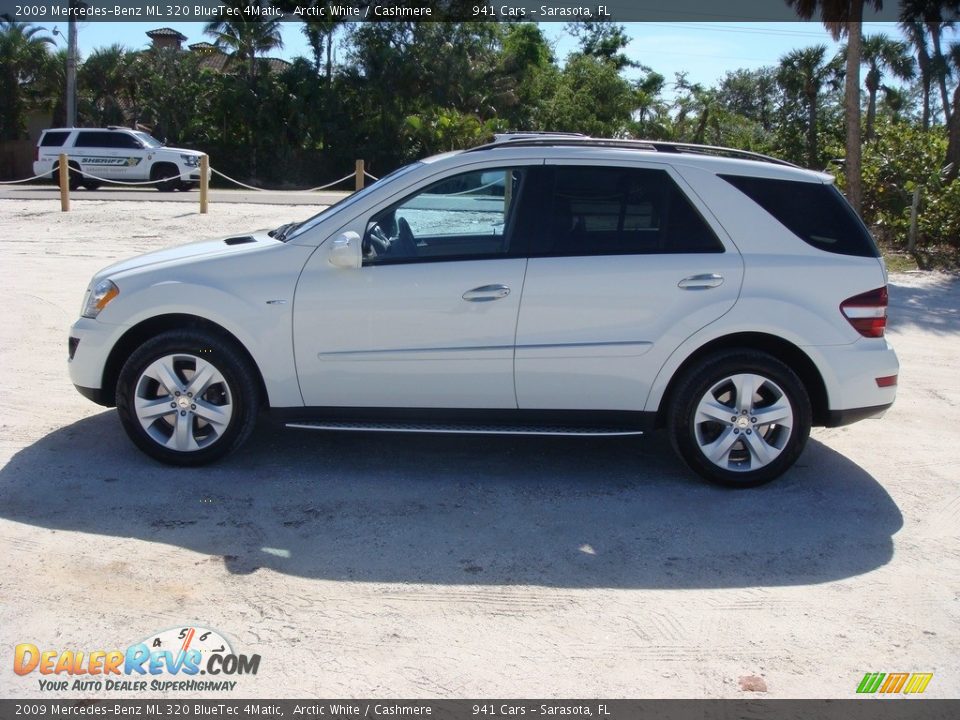 2009 Mercedes-Benz ML 320 BlueTec 4Matic Arctic White / Cashmere Photo #4