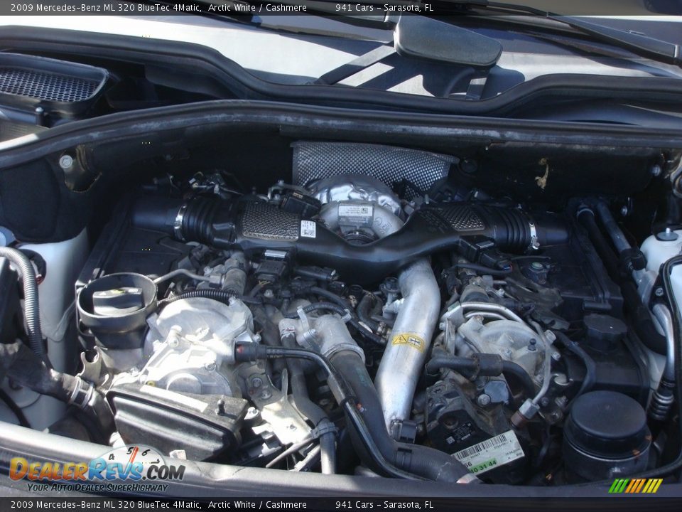 2009 Mercedes-Benz ML 320 BlueTec 4Matic Arctic White / Cashmere Photo #22