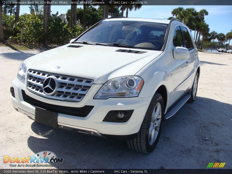 2009 Mercedes-Benz ML 320 BlueTec 4Matic Arctic White / Cashmere Photo #24