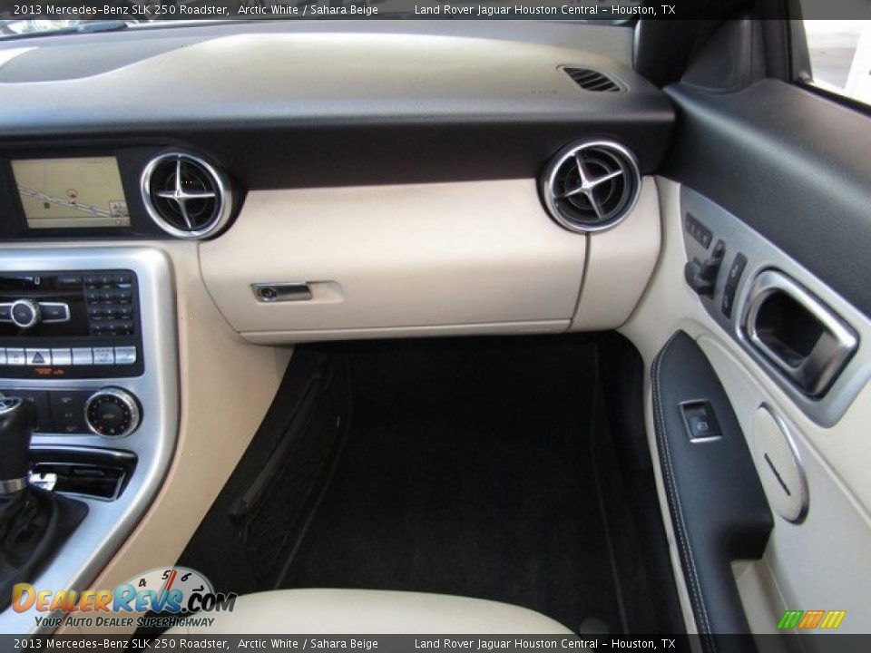 2013 Mercedes-Benz SLK 250 Roadster Arctic White / Sahara Beige Photo #16