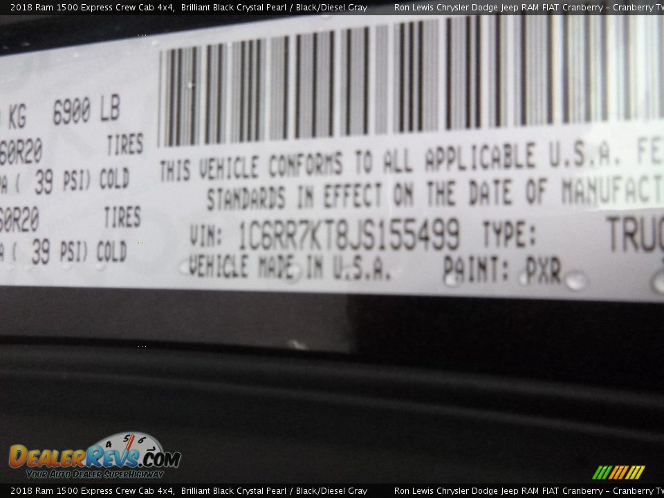 2018 Ram 1500 Express Crew Cab 4x4 Brilliant Black Crystal Pearl / Black/Diesel Gray Photo #17
