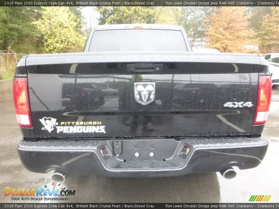 2018 Ram 1500 Express Crew Cab 4x4 Brilliant Black Crystal Pearl / Black/Diesel Gray Photo #4