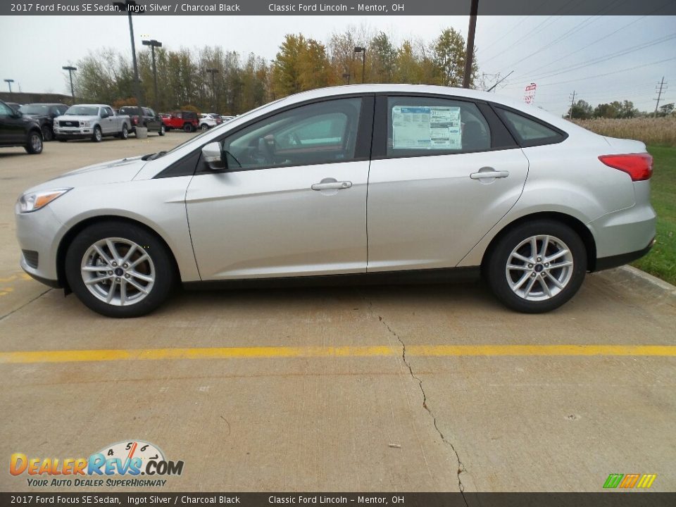 2017 Ford Focus SE Sedan Ingot Silver / Charcoal Black Photo #3