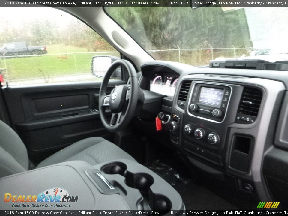 2018 Ram 1500 Express Crew Cab 4x4 Brilliant Black Crystal Pearl / Black/Diesel Gray Photo #11