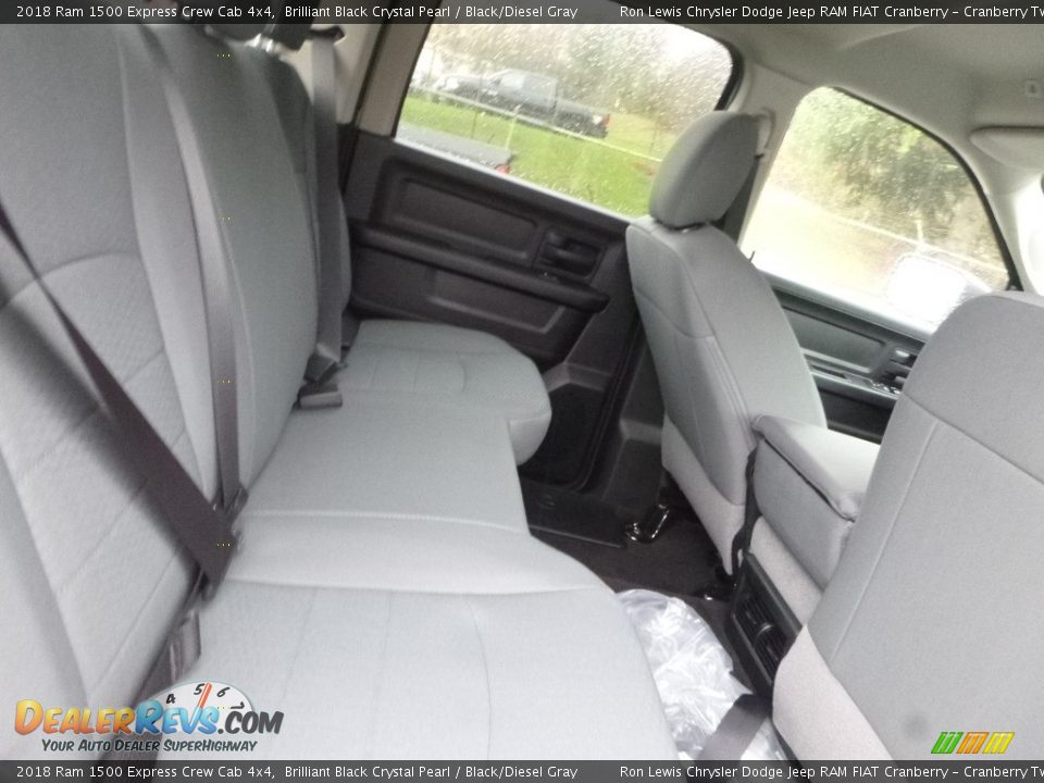 2018 Ram 1500 Express Crew Cab 4x4 Brilliant Black Crystal Pearl / Black/Diesel Gray Photo #13