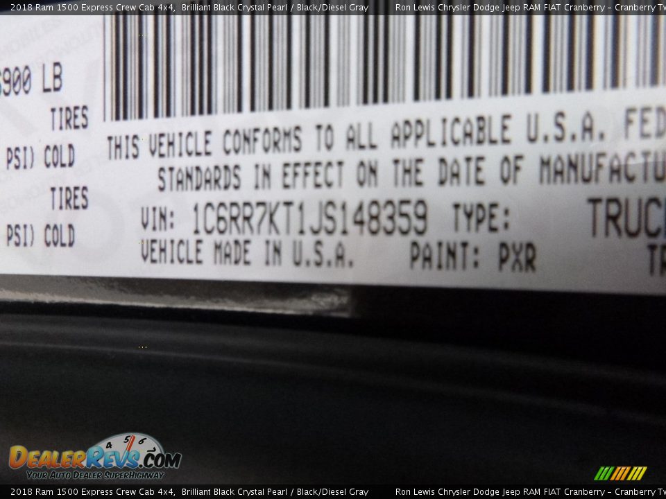 2018 Ram 1500 Express Crew Cab 4x4 Brilliant Black Crystal Pearl / Black/Diesel Gray Photo #17