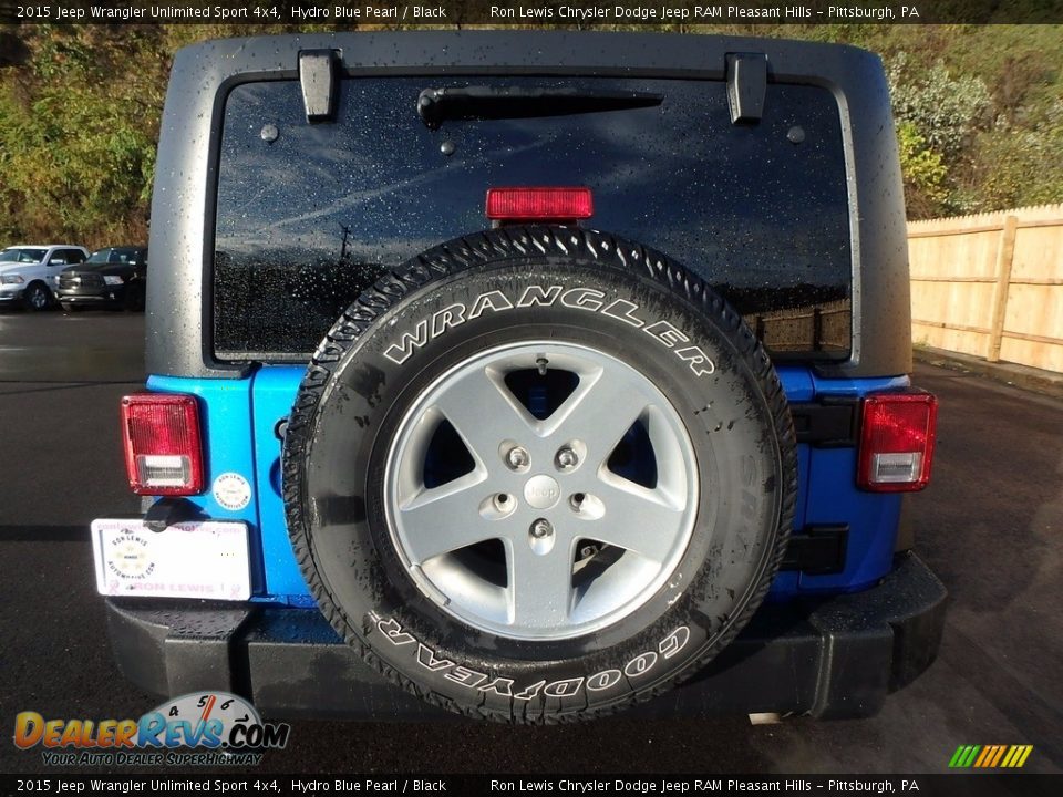 2015 Jeep Wrangler Unlimited Sport 4x4 Hydro Blue Pearl / Black Photo #19