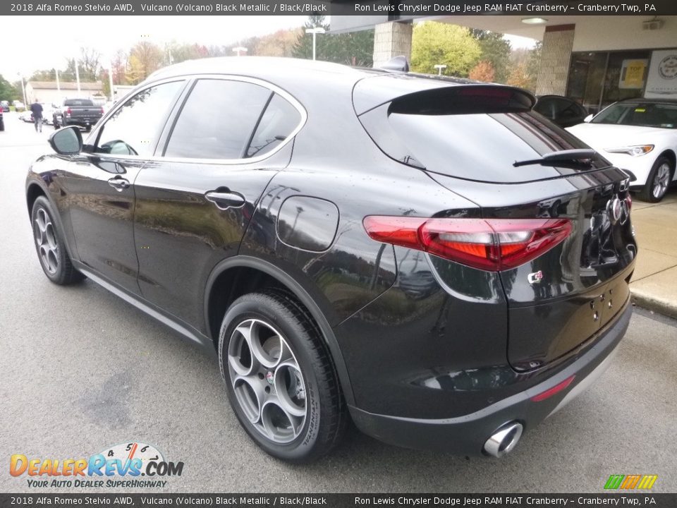 2018 Alfa Romeo Stelvio AWD Vulcano (Volcano) Black Metallic / Black/Black Photo #4