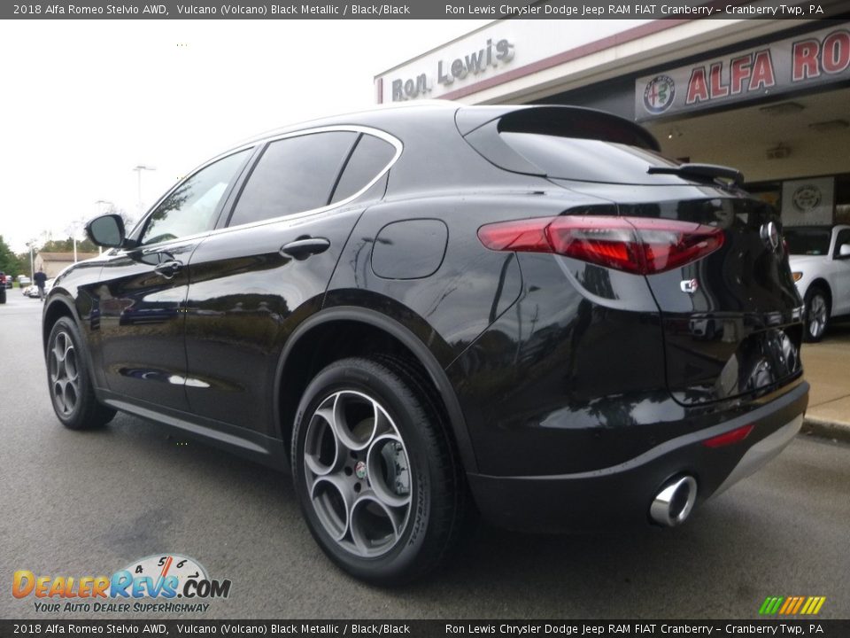 2018 Alfa Romeo Stelvio AWD Vulcano (Volcano) Black Metallic / Black/Black Photo #5