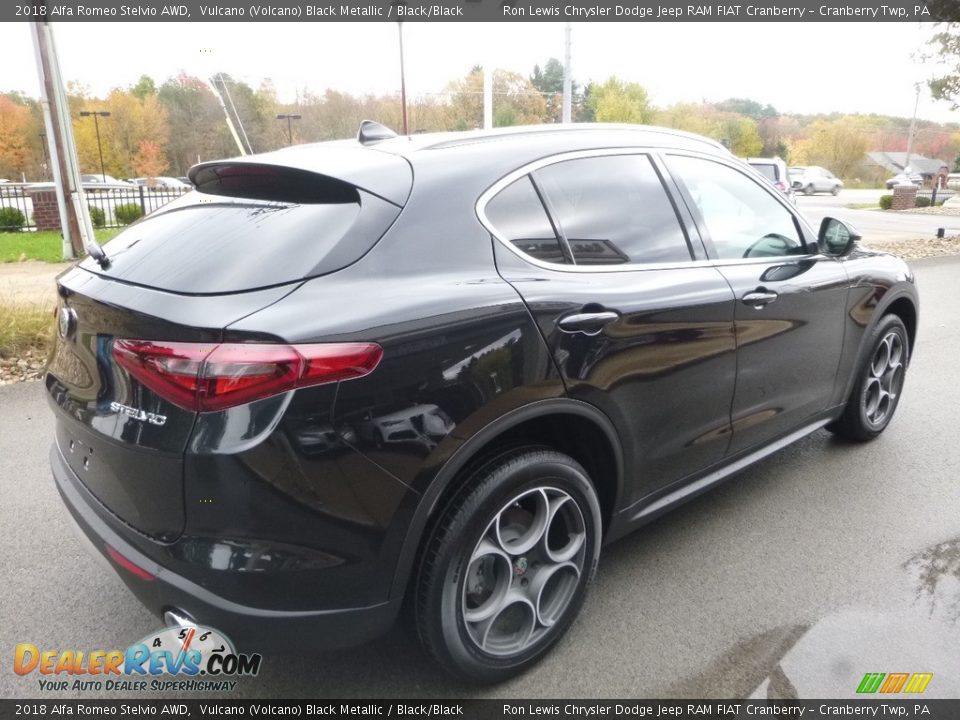 2018 Alfa Romeo Stelvio AWD Vulcano (Volcano) Black Metallic / Black/Black Photo #7